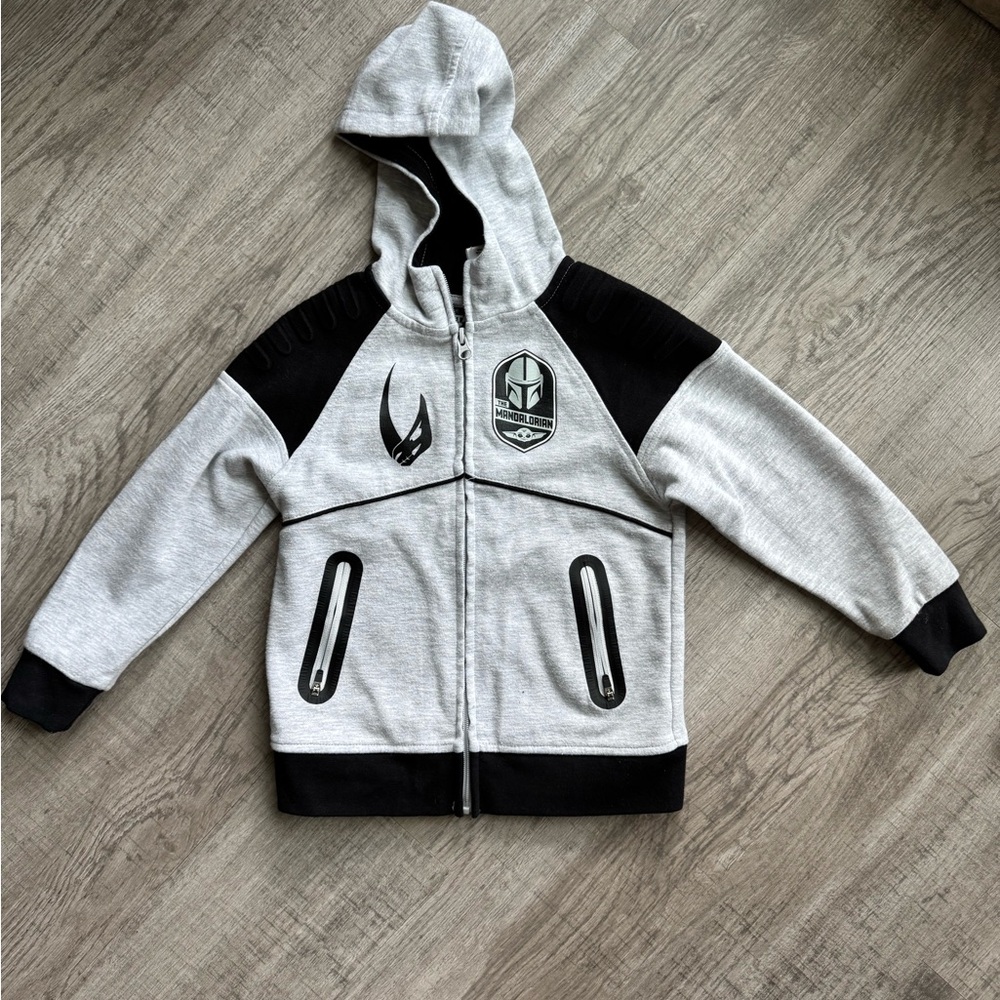 Star Wars Disney The Mandalorian Gray & Black Kids Hoodie Size 4T